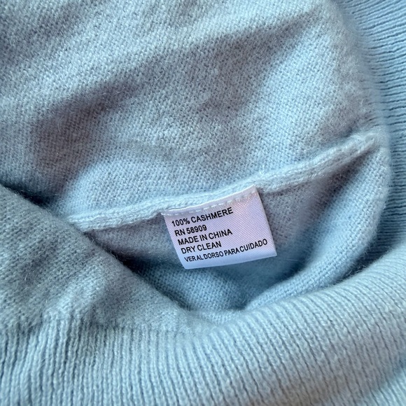 Antonio Melani Blue Cashmere Sweater - Picture 2 of 3